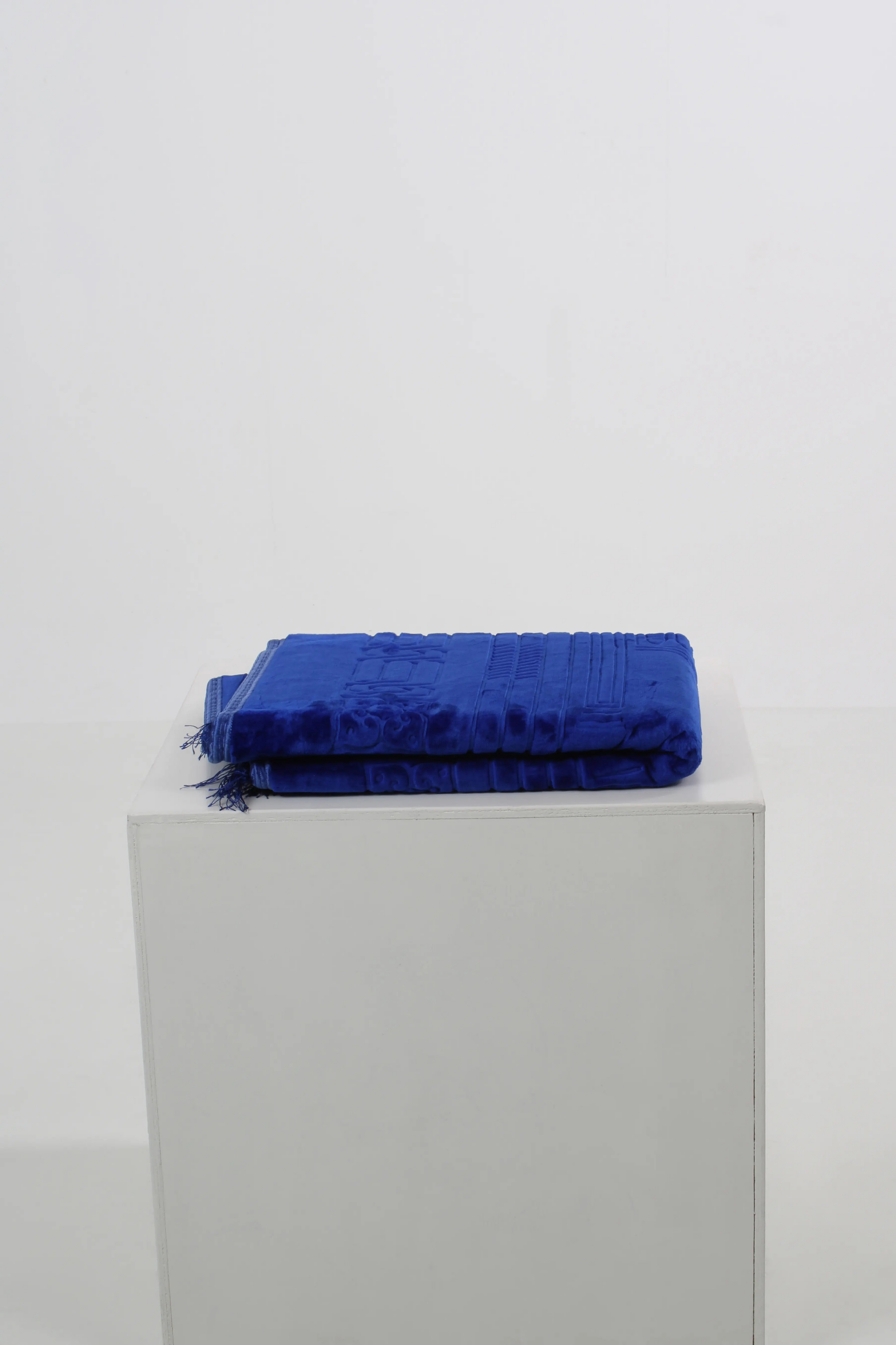 Brettet-bønneteppe-prayer-mat--blå-qamar.no