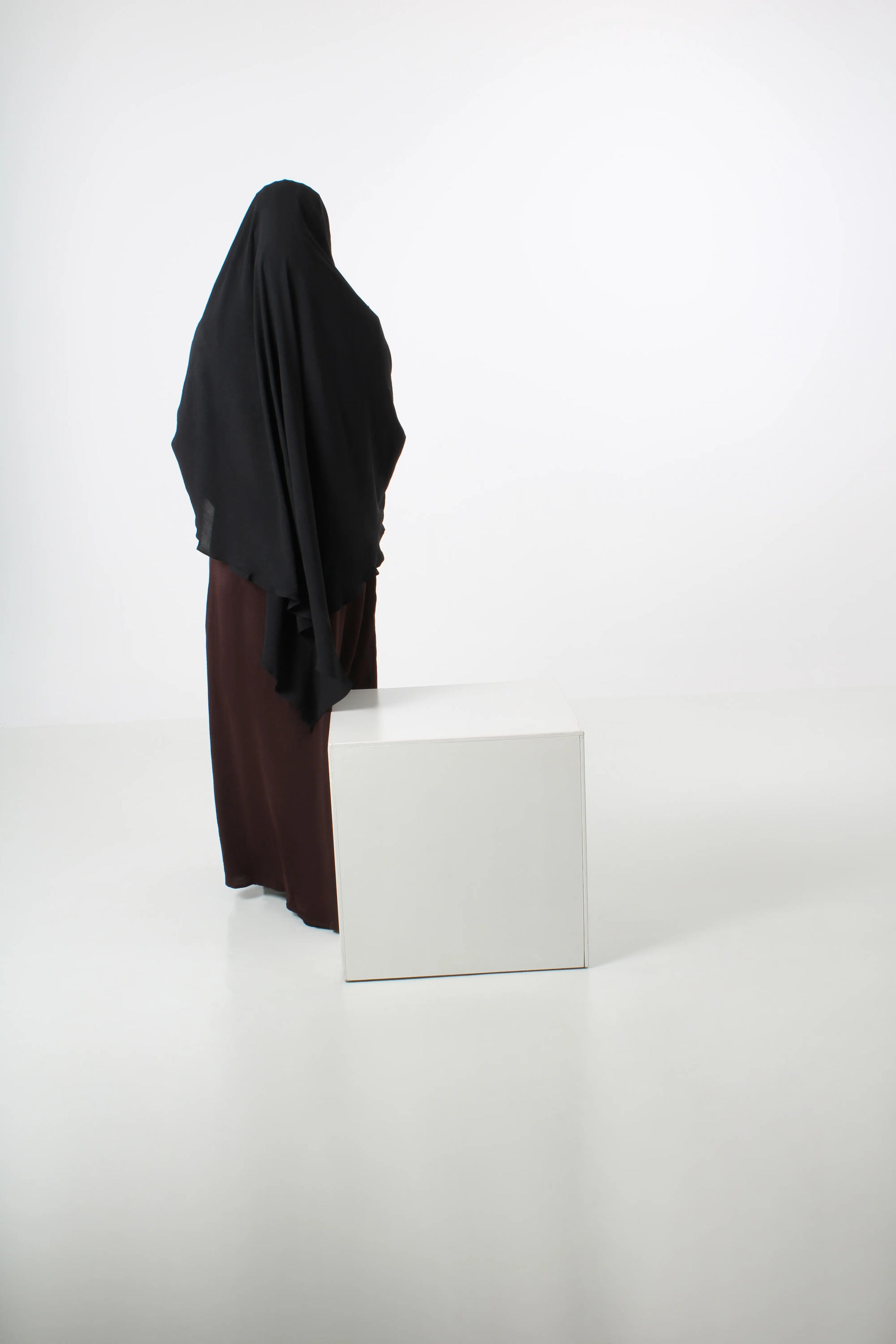 Jazz-Khimar-Hijab-Svart-2-qamar