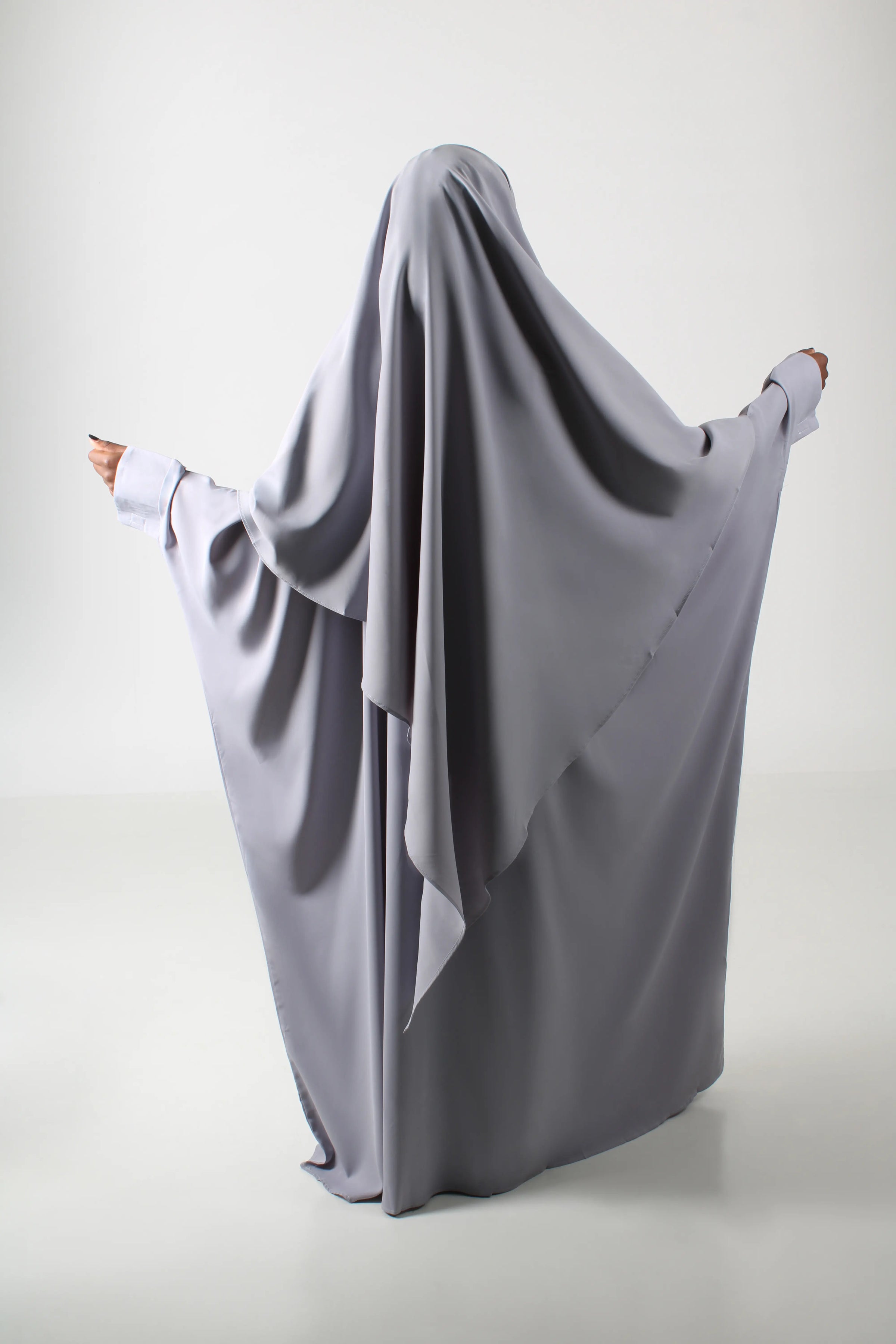 Nida-Khimar-Hijab-gra-Qamar