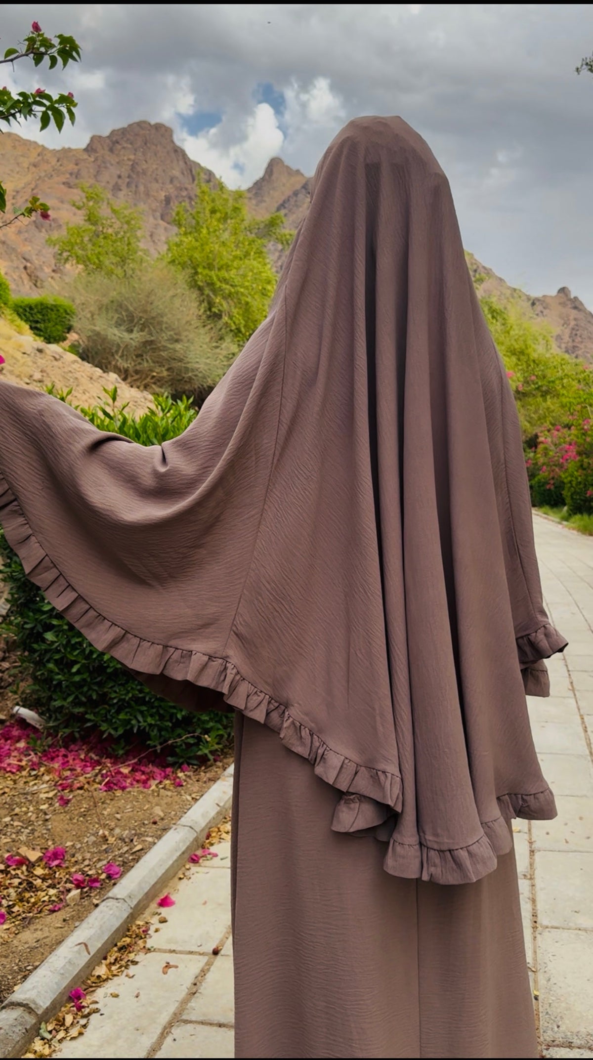 How to Care for Your Abayas and Hijabs — Qamar's Essential Guide