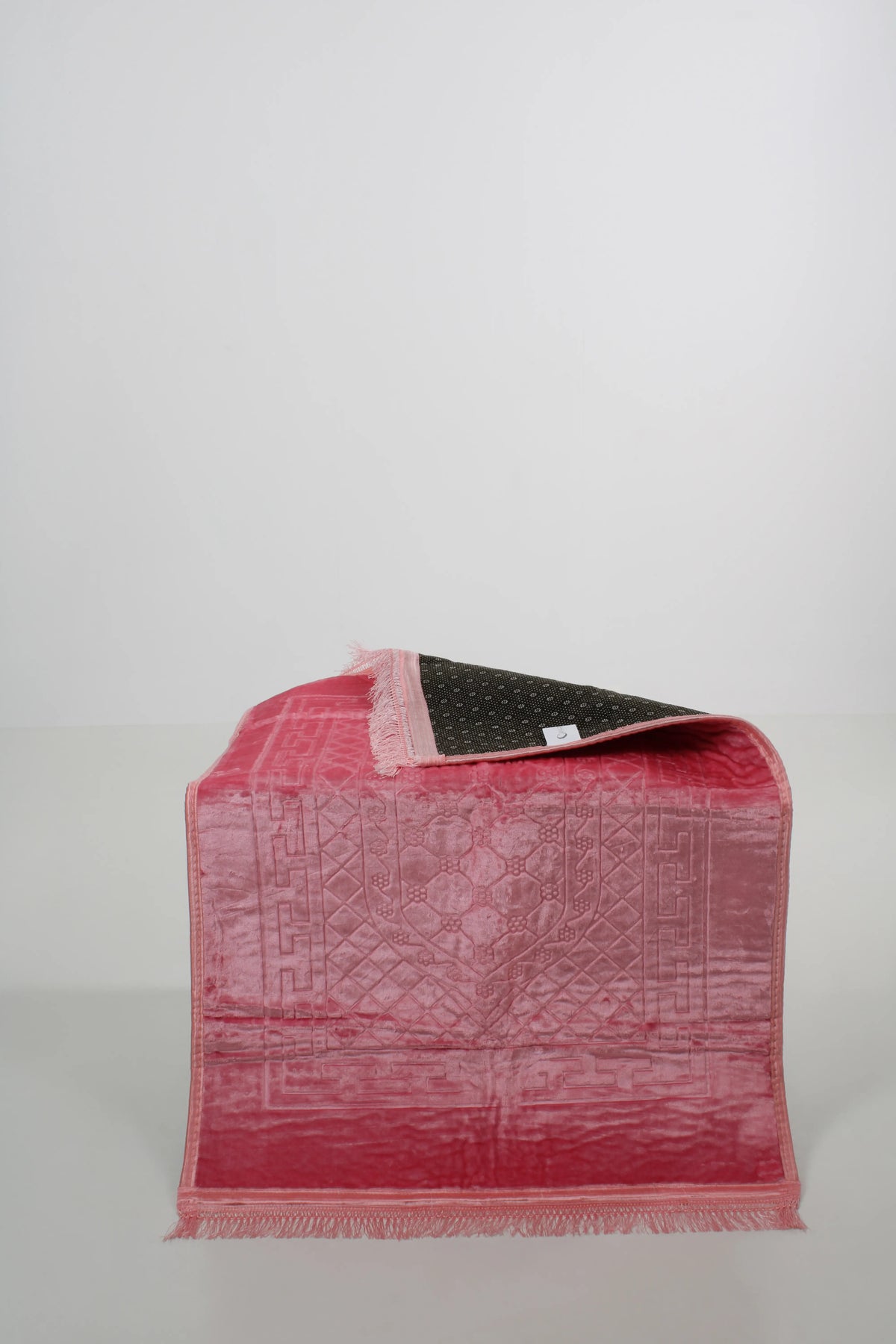 Bonneteppe-prayer-mat-dus-rosa-qamar-2